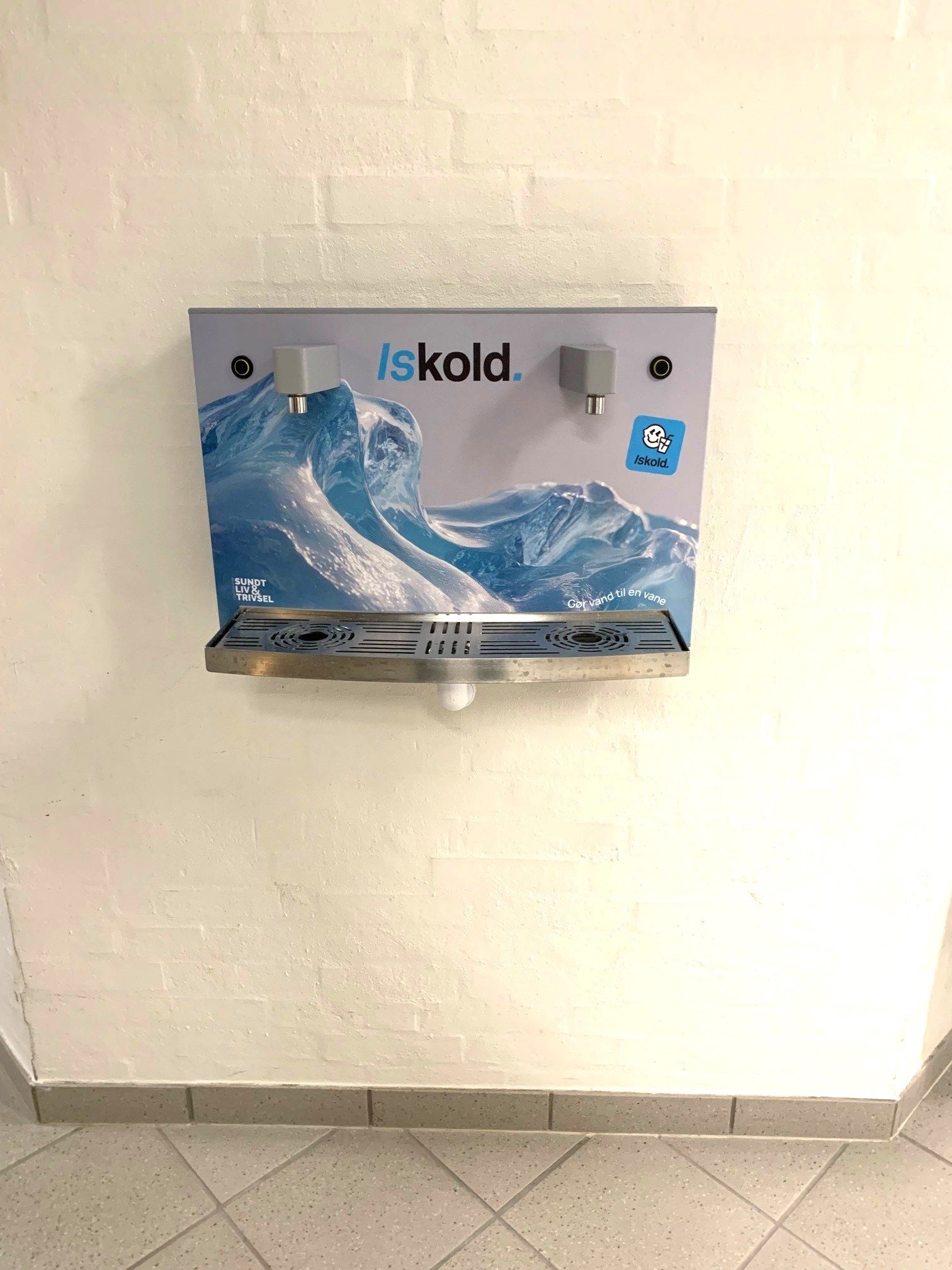 2026 02 19 Vandpost På Væg CSLT